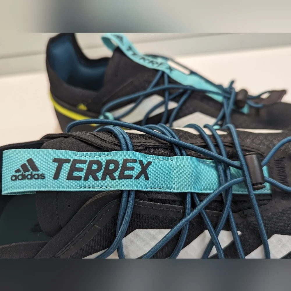 Adidas Terrex Voyager 21 Black Acid Mint Hiking Trail Sneakers size Men's 7.5